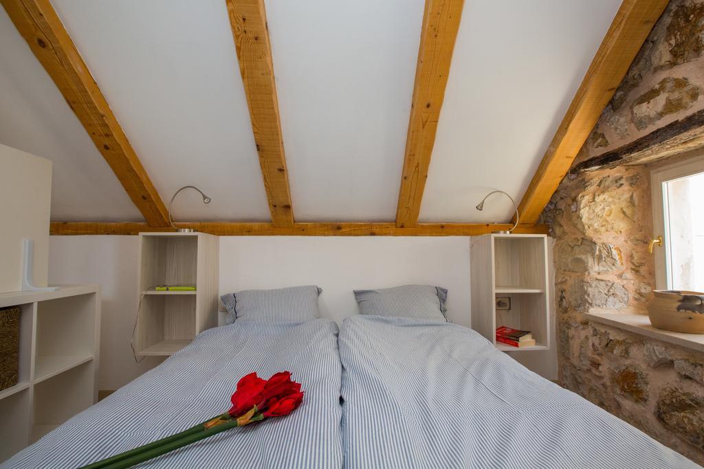 City Walls Hostel Дубровник Экстерьер фото